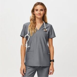 NWT Figs Casma Three-Pocket Scrub Top Graphite Gray Medium